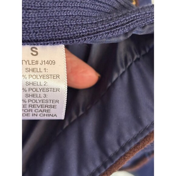 Active USA Womens Quilted Navy Vest Size S W/ Gold Zipper & Snap Details Sharp - Picture 5 of 9